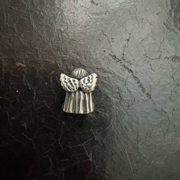 Pandora Angel Charm - Picture 4 of 5